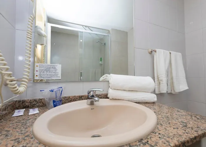 Отель Livvo Veril Playa 3*